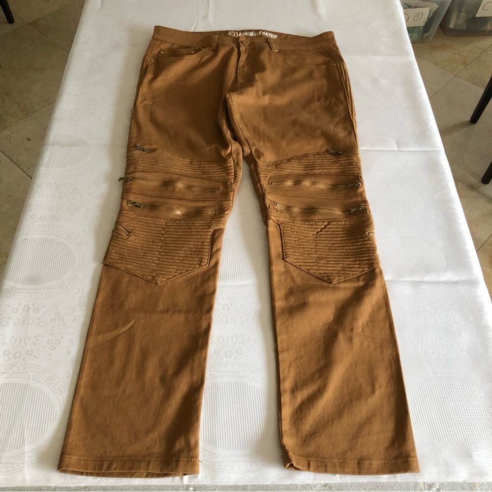 Slim Straight Men's Jeans in Brown